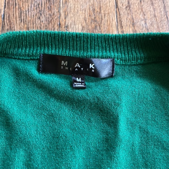 MAK medium green cardigan - Picture 2 of 2